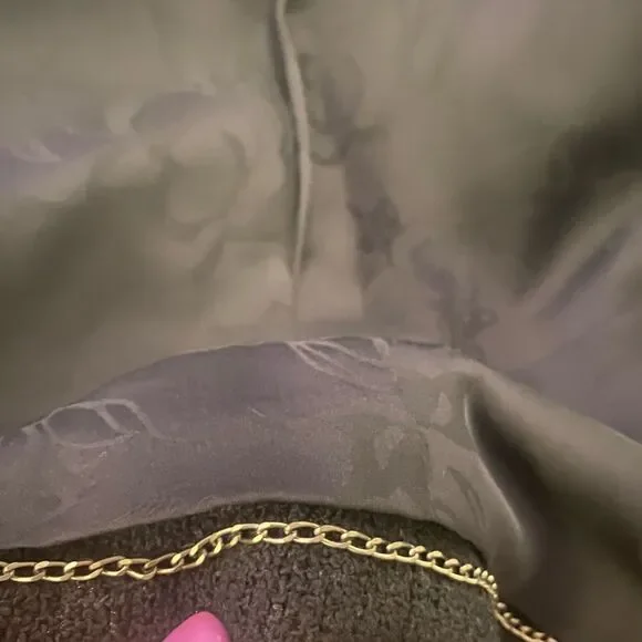 NWT Chanel skirt suit, size 38(S) - Picture 13 of 16